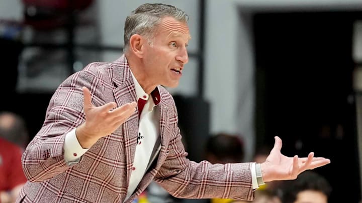 Alabama head coach Nate Oats