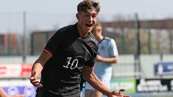 Germany U17 v Scotland U17 - UEFA Under17 European Championship Qualifier