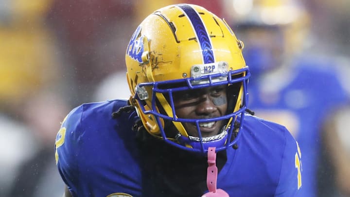 Oct 14, 2023; Pittsburgh, Pennsylvania, USA; Pittsburgh Panthers defensive back M.J. Devonshire (12)