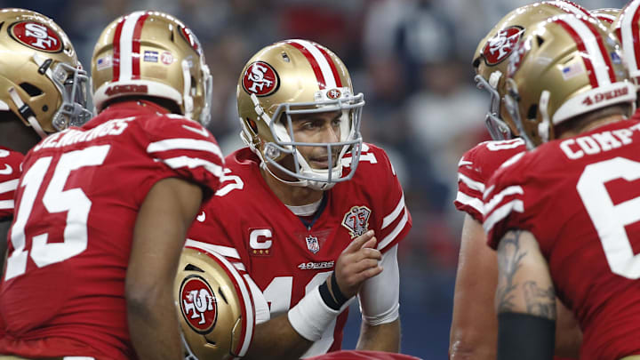 Jimmy Garoppolo has a shoulder injury. 