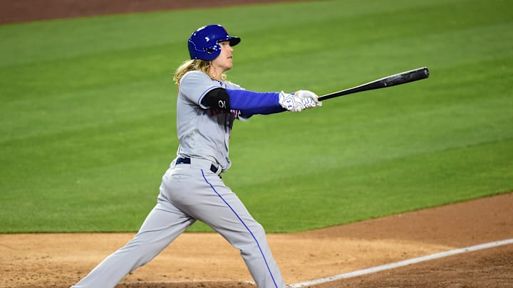 Noah Syndergaard swings the bat in historic fashion against the Dodgers on May 11, 2016