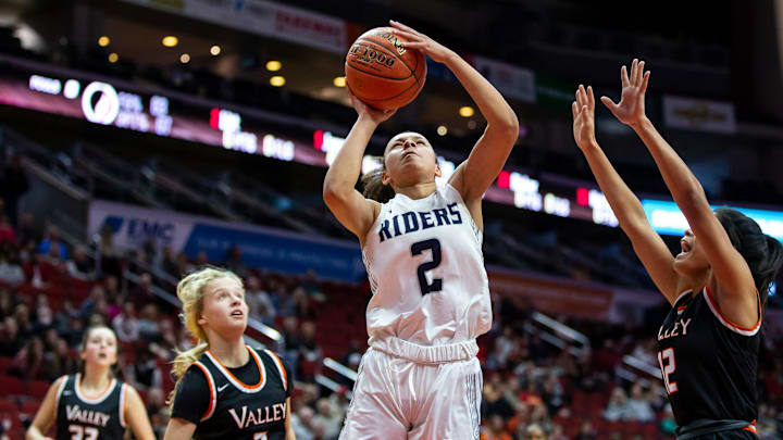 Des Moines Roosevelt's Arianna Jackson shoots the ball during the Class 5A girl's state basketball quarterfinal between Des Moines Roosevelt and West Des Moines Valley, on Monday, Feb. 28, 2022, at Wells Fargo Arena in Des Moines. Valley won the game 49-44.

0228 Valley Velt 012 Jpg