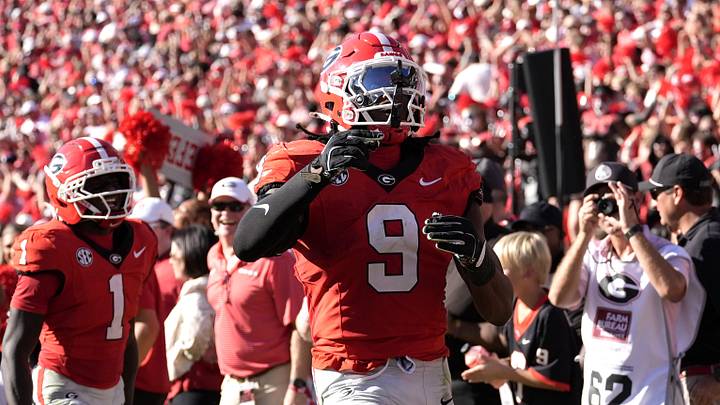 Sep 26, 2026; Athens, Georgia, USA; Georgia Bulldogs linebacker Chris Cole (9) celebrates after scoring a touchdown on a fumble recovery against Oklahoma Sooners quarterback John Mateer (not pictured) during the first half at Sanford Stadium. Mandatory Credit: Dale Zanine-Imagn Images Sep 26, 2026; Athens, Georgia, USA; Georgia Bulldogs linebacker Chris Cole (9) celebrates after scoring a touchdown on a fumble recovery against Oklahoma Sooners quarterback John Mateer (not pictured) during the first half at Sanford Stadium. Mandatory Credit: Dale Zanine-Imagn Images