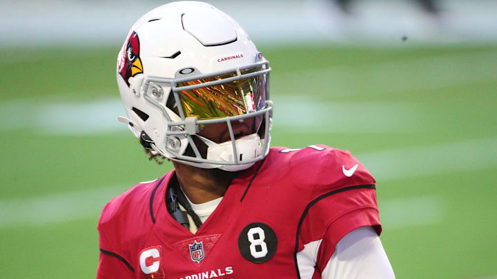 Arizona Cardinals quarterback Kyler Murray (1) warms up before playing against the Philadelphia