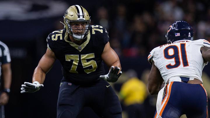 Nov 5, 2023; New Orleans, Louisiana, USA;  New Orleans Saints guard Andrus Peat (75) blocks Chicago