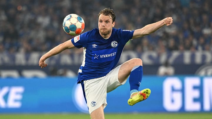 Thomas Ouwejan bleibt S04 erhalten