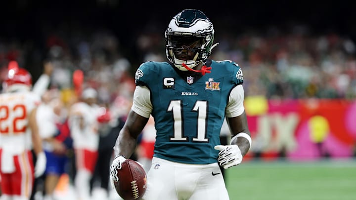 Feb 9, 2025; New Orleans, LA, USA; Philadelphia Eagles wide receiver A.J. Brown (11) reacts after making a catch against the Kansas City Chiefs during the first half of Super Bowl LIX at Caesars Superdome. Mandatory Credit: Geoff Burke-Imagn Images Feb 9, 2025; New Orleans, LA, USA; Philadelphia Eagles wide receiver A.J. Brown (11) reacts after making a catch against the Kansas City Chiefs during the first half of Super Bowl LIX at Caesars Superdome. Mandatory Credit: Geoff Burke-Imagn Images