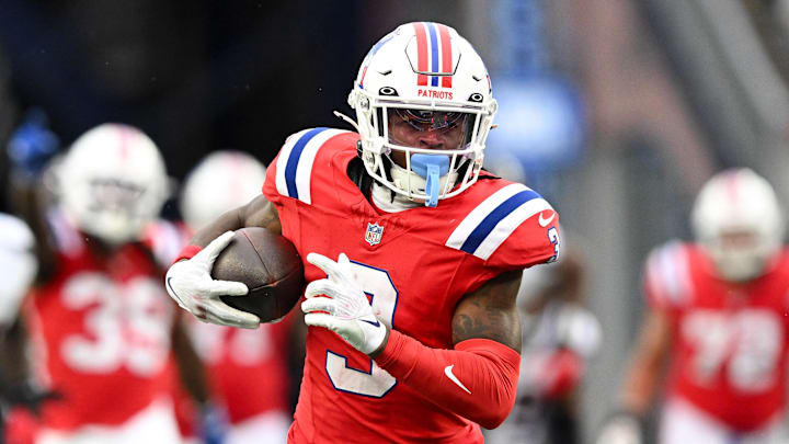 New England Patriots wide receiver DeMario Douglas (3) runs for a touchdown.