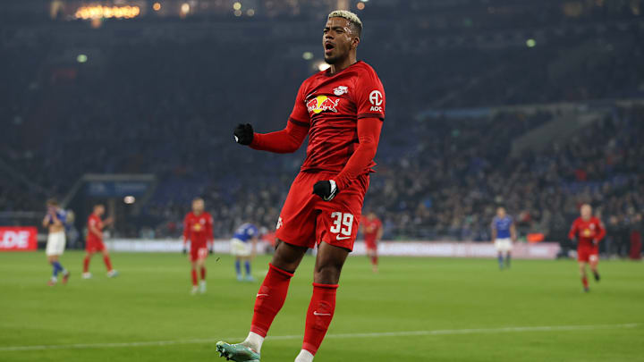 Henrichs steht bei Rose wieder im Fokus Henrichs steht bei Rose wieder im Fokus