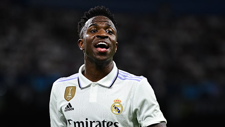 Un clin d'oeil de Vini à CR7. Un clin d'oeil de Vini à CR7.