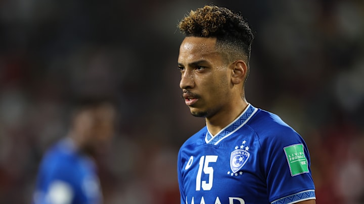 Na mira do Corinthians, Matheus Pereira atuou em três países da Europa antes de acertar com o Al Hilal, da Arábia Saudita.  