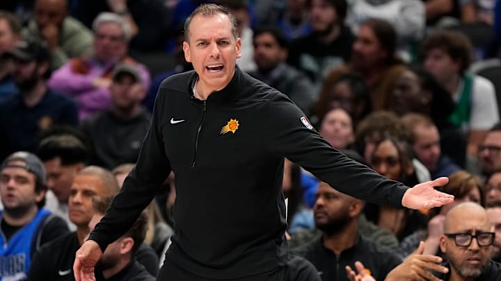 Phoenix Suns v Dallas Mavericks