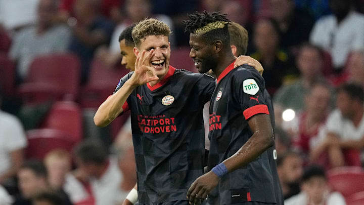 PSV de Guus Til enfrenta o Mônaco, da França, na terceira pré-eliminatória da Champions League