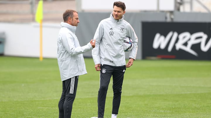 Hansi Flick und Danny Röhl müssen unangenehme Entscheidungen treffen