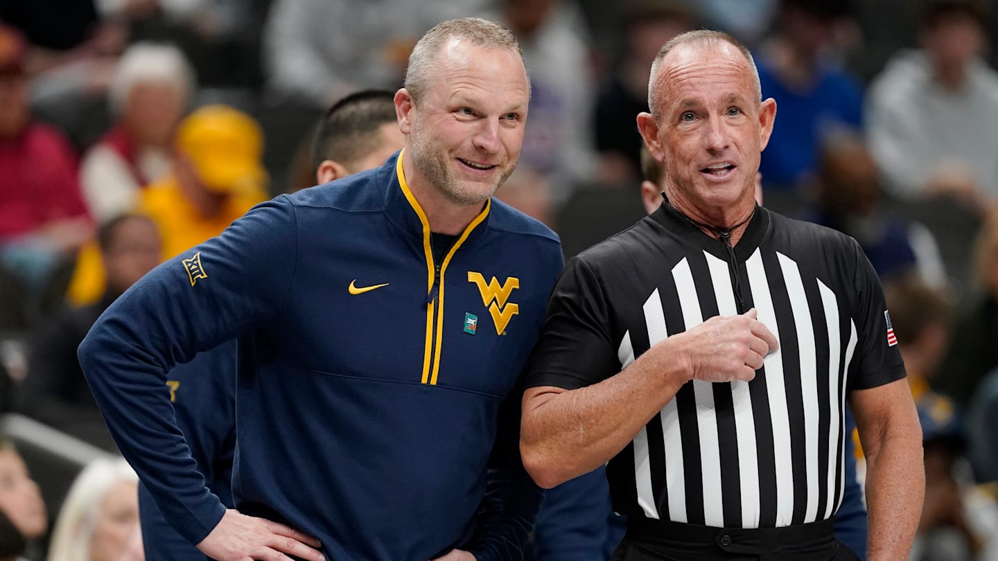 Indiana basketball officially announces West Virginia's Darian DeVries as Head Coach