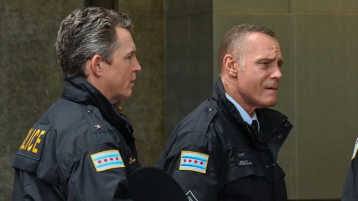CHICAGO P.D. -- "Vows" Episode 12022 -- Pictured: (l-r) Shawn Hatosy as Deputy Chief Reid, Jason Beghe as Sgt. Hank Voight -- 