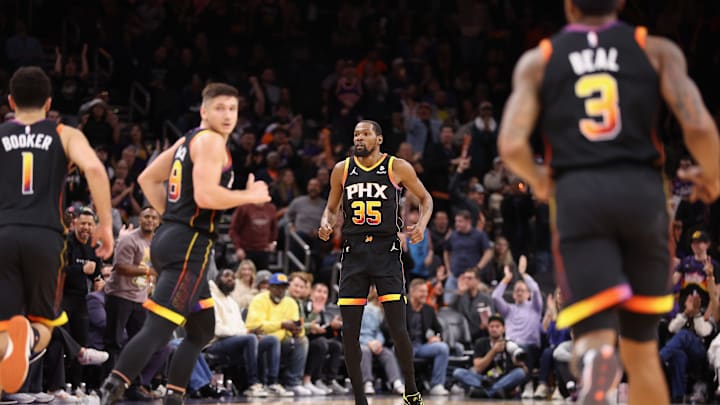 Sacramento Kings v Phoenix Suns
