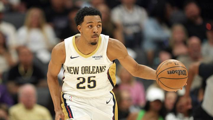 New Orleans Pelicans forward Trey Murphy III (25) dribbles New Orleans Pelicans forward Trey Murphy III (25) dribbles