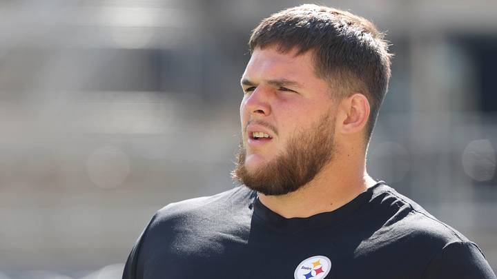 Pittsburgh Steelers center Zach Frazier