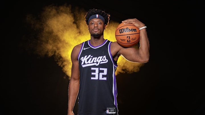 Sep 30, 2024; Sacramento, CA, USA; Sacramento Kings forward Terry Taylor (32) during media day at Golden 1 Center. Mandatory Credit: Sergio Estrada-Imagn Images Sep 30, 2024; Sacramento, CA, USA; Sacramento Kings forward Terry Taylor (32) during media day at Golden 1 Center. Mandatory Credit: Sergio Estrada-Imagn Images