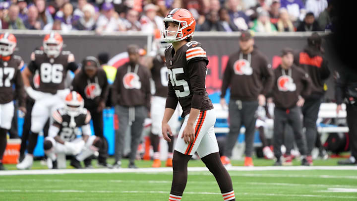 Oct 5, 2025; Tottenham, United Kingdom; Cleveland Browns kicker Andre Szmyt (25) looks on before the snap against the Minnesota Vikings during the second quarter of an NFL International Series game at Tottenham Hotspur Stadium. Mandatory Credit: Kirby Lee-Imagn Images