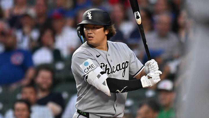 Aug 18, 2026; Chicago, Illinois, USA; Chicago White Sox first baseman Munetaka Murakami (5) at bat against the Chicago Cubs during the first inning at Wrigley Field. Mandatory Credit: Patrick Gorski-Imagn Images