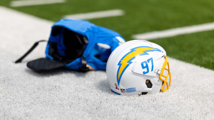 Raiders Chargers Football