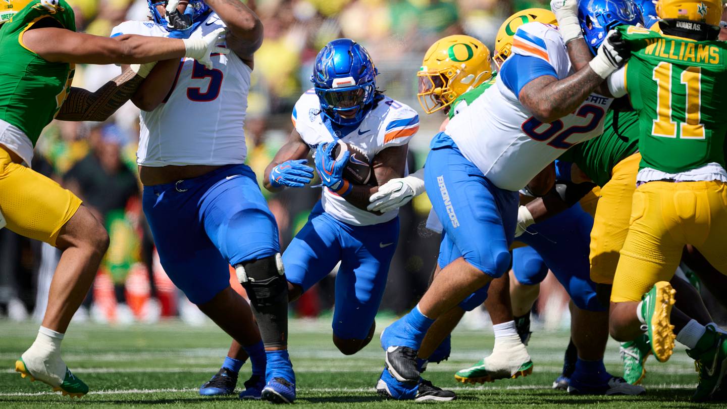 CBS analyst Randy Cross reveals what impresses him most about Boise State