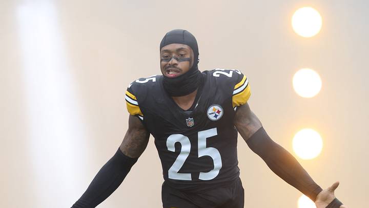 Pittsburgh Steelers safety Deshon Elliott