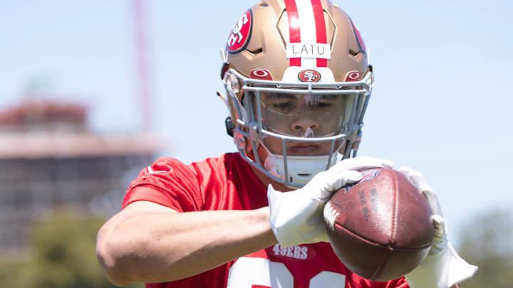 San Francisco 49ers tight end Cameron Latu