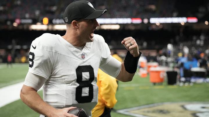 Las Vegas Raiders quarterback Kirk Cousins (8) 
