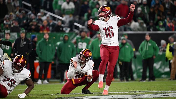 Jan 4, 2026; Philadelphia, Pennsylvania, USA; Washington Commanders place kicker Jake Moody (16) watches his 56-yard field goal during the second quarter against the Philadelphia Eagles at Lincoln Financial Field. Mandatory Credit: Eric Hartline-Imagn Images Jan 4, 2026; Philadelphia, Pennsylvania, USA; Washington Commanders place kicker Jake Moody (16) watches his 56-yard field goal during the second quarter against the Philadelphia Eagles at Lincoln Financial Field. Mandatory Credit: Eric Hartline-Imagn Images