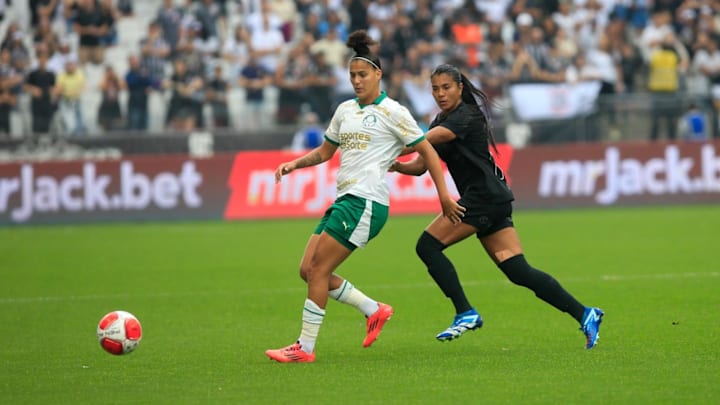 Corinthians venceu o Palmeiras por 1 a 0 no jogo de ida Corinthians venceu o Palmeiras por 1 a 0 no jogo de ida