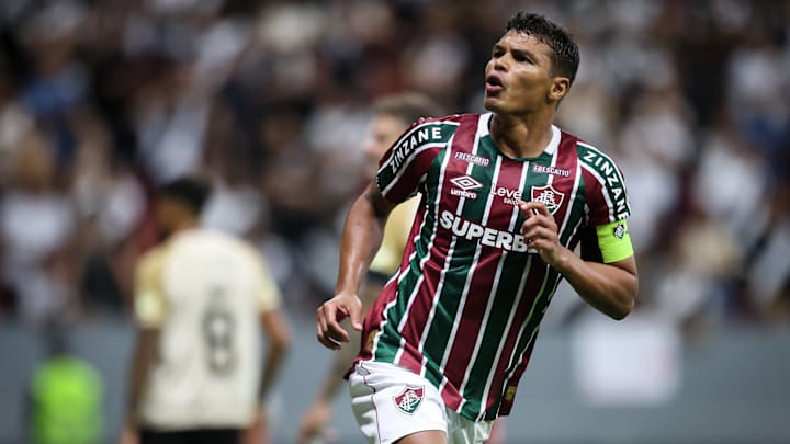 Thiago Silva voltou ao Fluminense em 2024 após longa passagem pelo futebol europeu