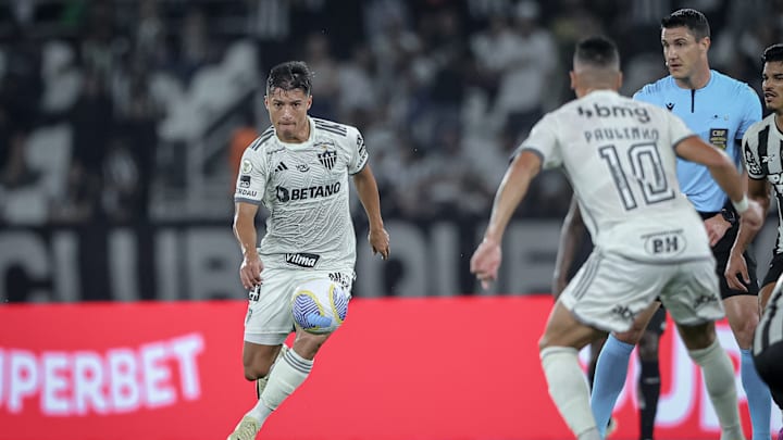 Rafael Rodrigo Klein é gaúcho e entrou no quadro de árbitros da FIFA neste ano