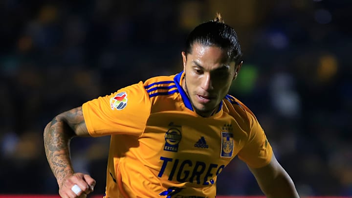 Carlos Salcedo estaría en la órbita de Porto