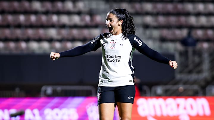 Corinthians bate o Bahia e vai às semis do Brasileirão Feminino Corinthians bate o Bahia e vai às semis do Brasileirão Feminino
