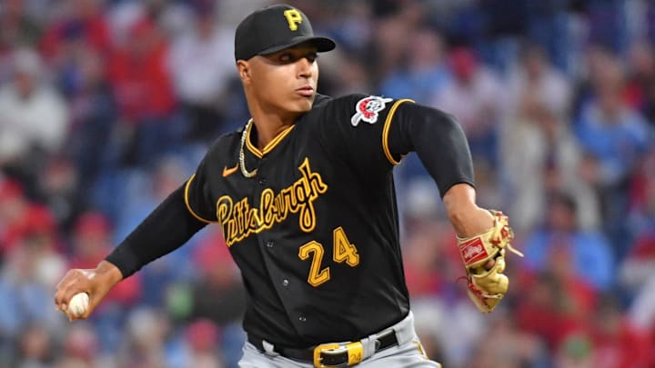 Sep 27, 2023; Philadelphia, Pennsylvania, USA; Pittsburgh Pirates starting pitcher Johan Oviedo (24) throws a pitch during the second inning against the Philadelphia Phillies at Citizens Bank Park. Mandatory Credit: Eric Hartline-Imagn Images