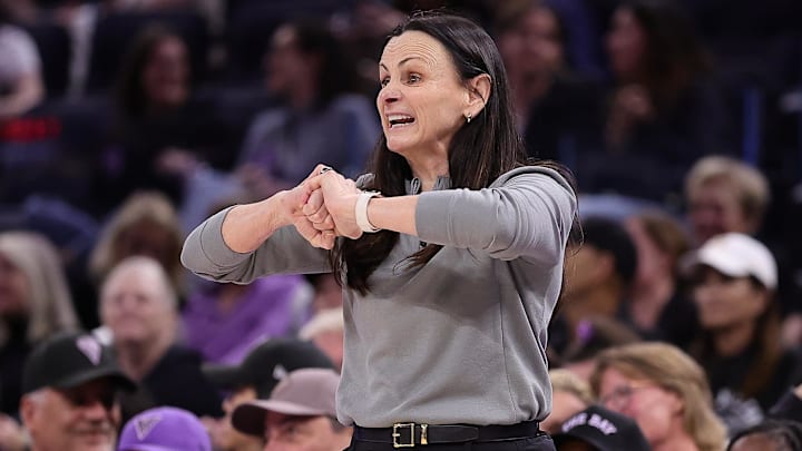 Sep 2, 2025; San Francisco, California, USA; New York Liberty head coach Sandy Brondello on the sideline during the fourth quarter against the Golden State Valkyries at Chase Center. Mandatory Credit: Kelley L Cox-Imagn Images Sep 2, 2025; San Francisco, California, USA; New York Liberty head coach Sandy Brondello on the sideline during the fourth quarter against the Golden State Valkyries at Chase Center. Mandatory Credit: Kelley L Cox-Imagn Images