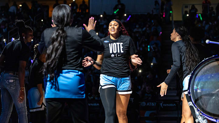 Los Angeles Sparks v Chicago Sky