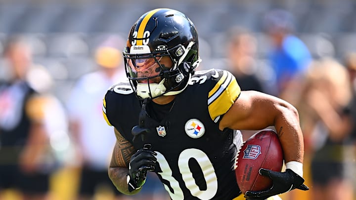 Los Angeles Chargers v Pittsburgh Steelers