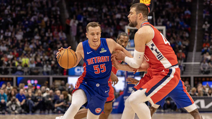 Jan 10, 2026; Detroit, Michigan, USA; LA Clippers center Ivica Zubac (40) defends against Detroit Pistons forward Duncan Robinson (55) during the first quarter at Little Caesars Arena. Mandatory Credit: David Reginek-Imagn Images Jan 10, 2026; Detroit, Michigan, USA; LA Clippers center Ivica Zubac (40) defends against Detroit Pistons forward Duncan Robinson (55) during the first quarter at Little Caesars Arena. Mandatory Credit: David Reginek-Imagn Images