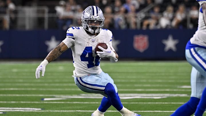 Dallas Cowboys running back Deuce Vaughn runs with the ball during the game against the Baltimore Ravens at AT&T Stadium 