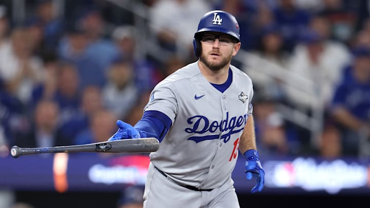 World Series - Los Angeles Dodgers v Toronto Blue Jays - Game Two World Series - Los Angeles Dodgers v Toronto Blue Jays - Game Two