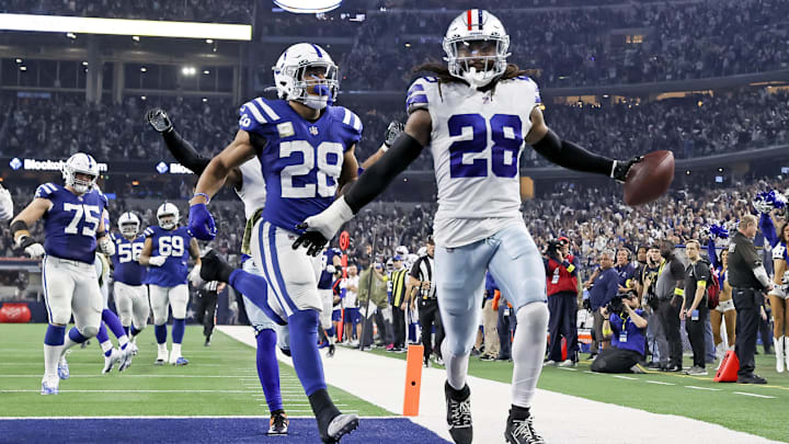 Dallas Cowboys safety Malik Hooker recovers a fumble and runs it back for a touchdown against the Indianapolis Colts.