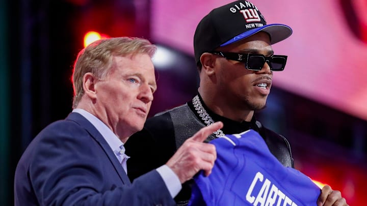 NFL Commissioner points out New York Giants fans to edge rusher Abdul Carter after the Giants select Carter with the third pick during the first round of the 2025 NFL Draft on Thursday, April 24, 2025, at Lambeau Field in Green Bay, Wisconsin. The draft runs through April 26.
Tork Mason/USA TODAY NETWORK-Wisconsin