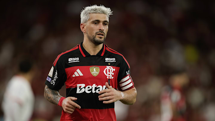 Arrascaeta é ums grandes nomes do plantel rubro-negro