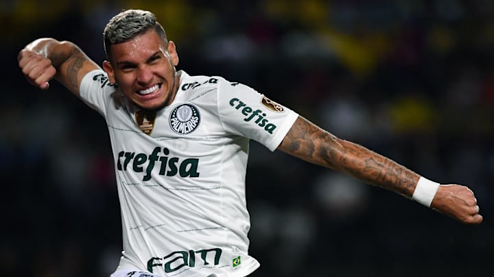 Navarro 'castigou' o Táchira no primeiro encontro dos clubes 