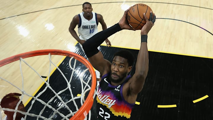 Dallas Mavericks v Phoenix Suns - Game Two