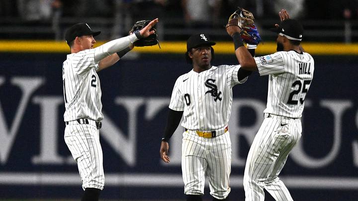 Apr 28, 2026; Chicago, Illinois, USA; Chicago White Sox outfielder Austin Hays (21), outfielder Luisangel Acuna (0) and outfielder Derek Hill (25) celebrate after defeating the Los Angeles Angels at Rate Field. Mandatory Credit: Patrick Gorski-Imagn Images Apr 28, 2026; Chicago, Illinois, USA; Chicago White Sox outfielder Austin Hays (21), outfielder Luisangel Acuna (0) and outfielder Derek Hill (25) celebrate after defeating the Los Angeles Angels at Rate Field. Mandatory Credit: Patrick Gorski-Imagn Images
